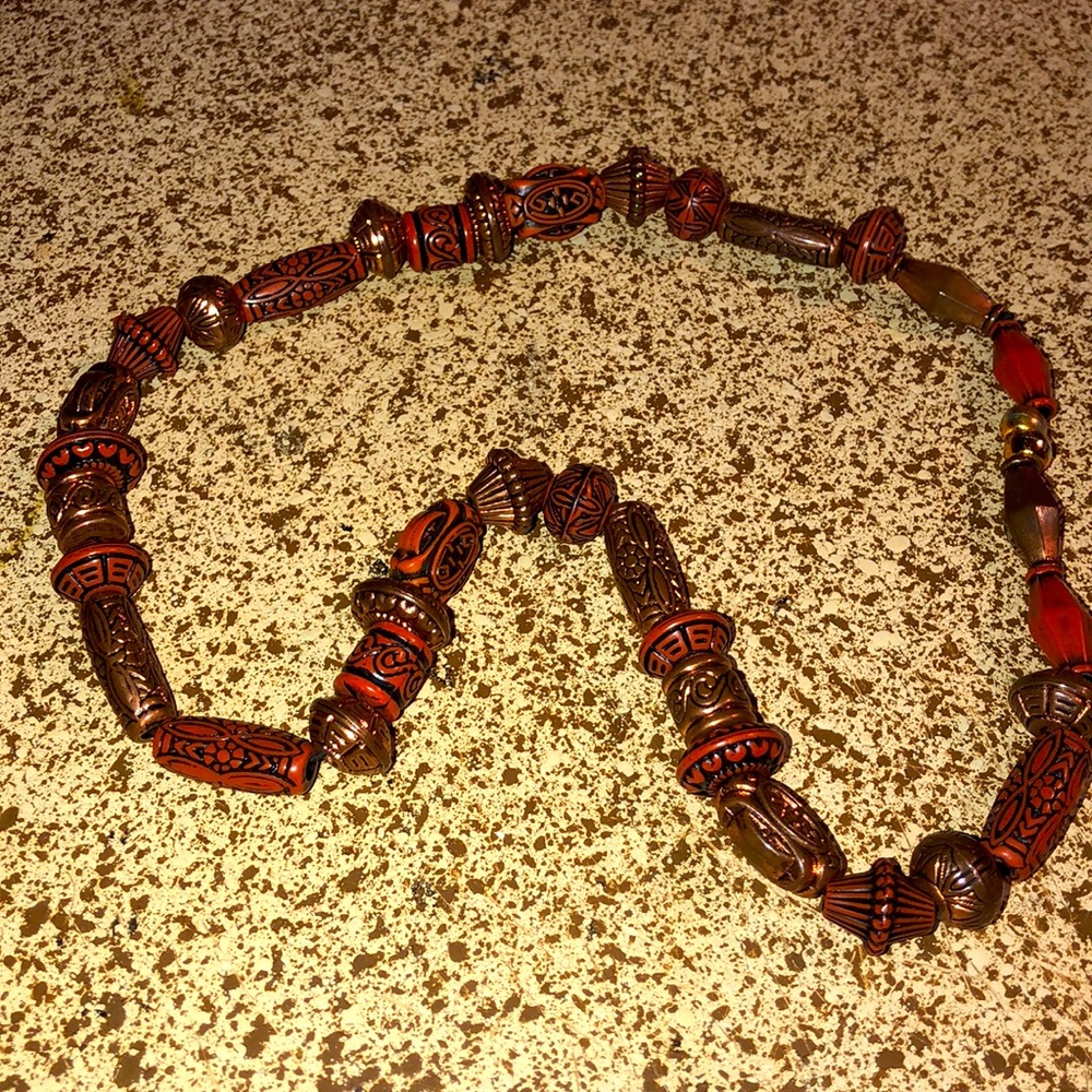 Bead necklace